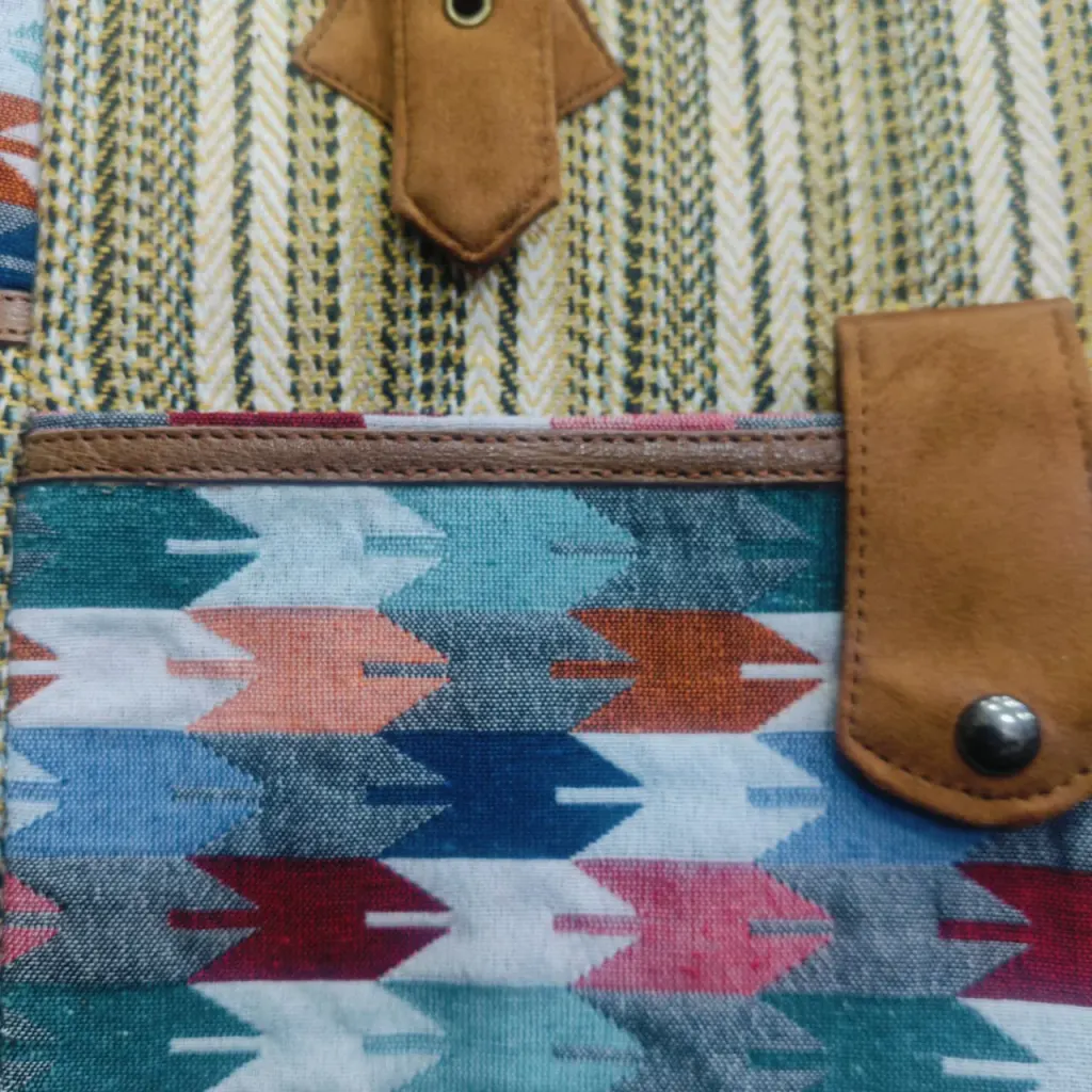 Dhaka Grace Hemp Tote bag – B. Material Details { Closed-up }