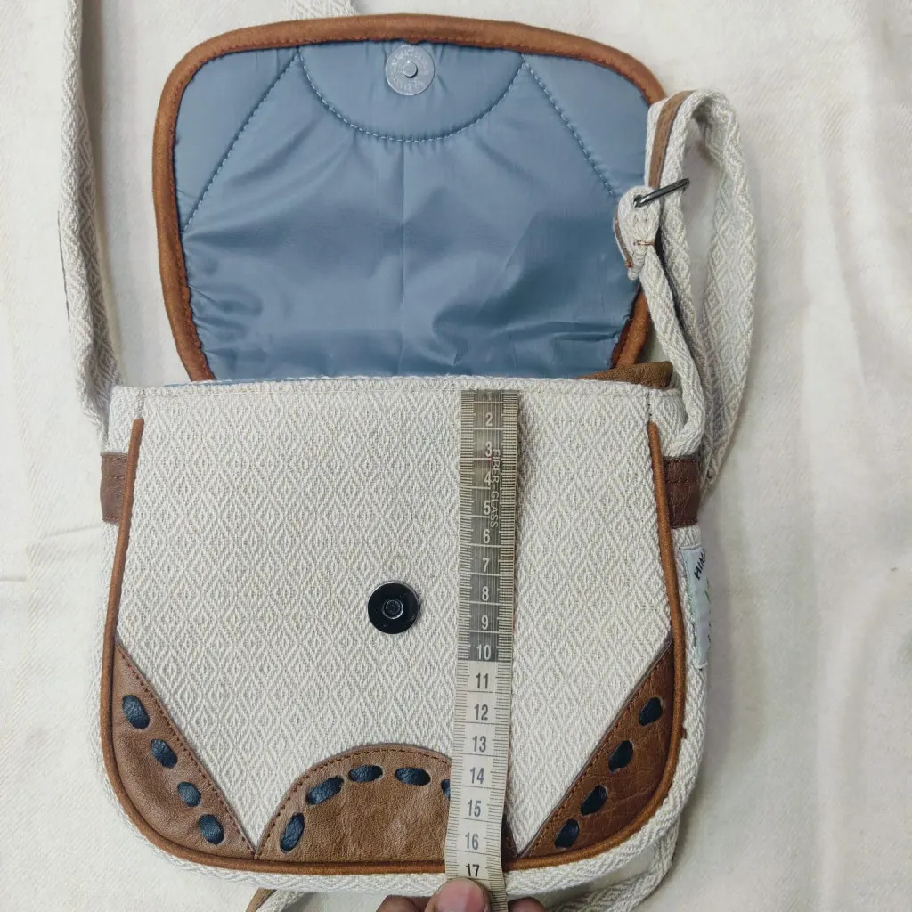 Hemp side bag – Size no.1- Height:18cm