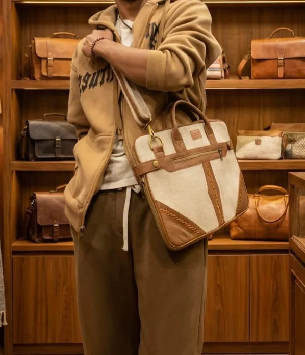 Hemp Laptop bag – Lifestyle