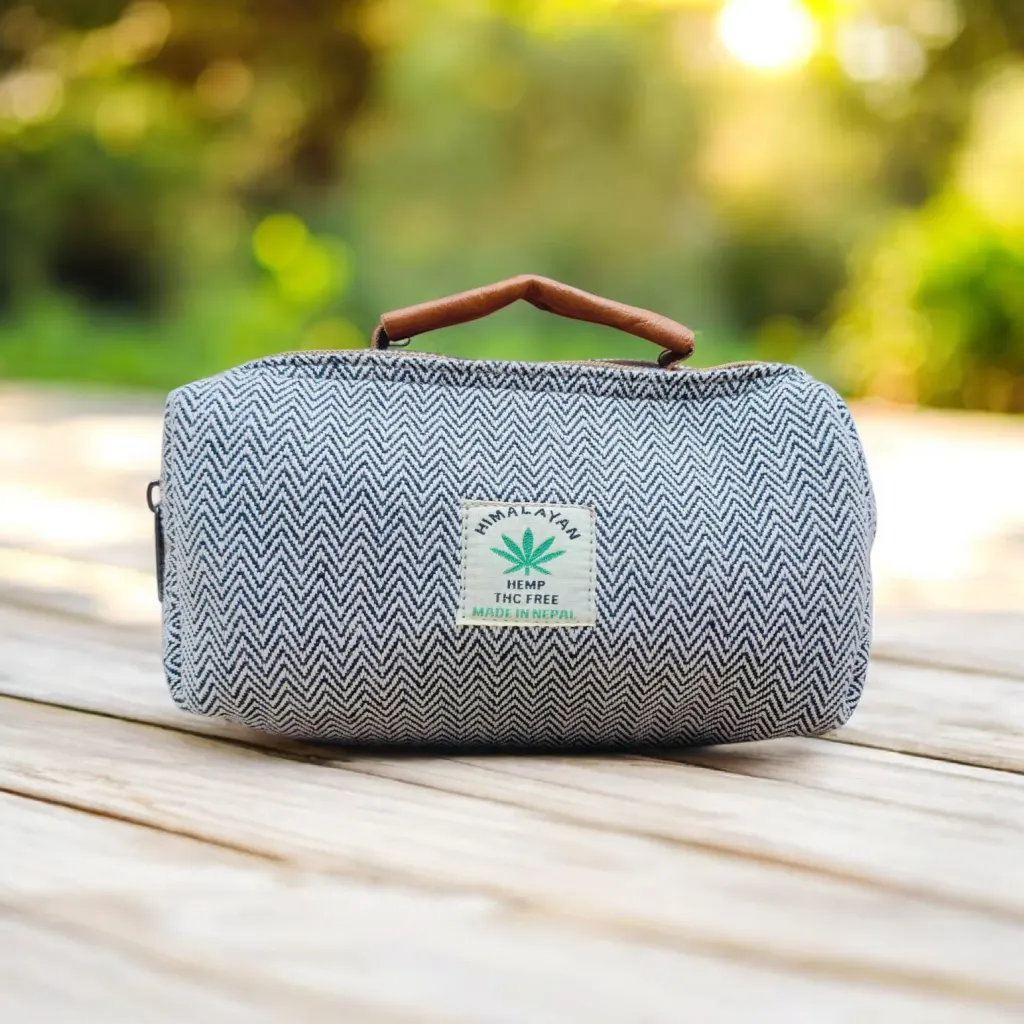 Himalayan Hemp Makeup Pouch – Natural – Features of Our Natural Hemp Makeup Pouch