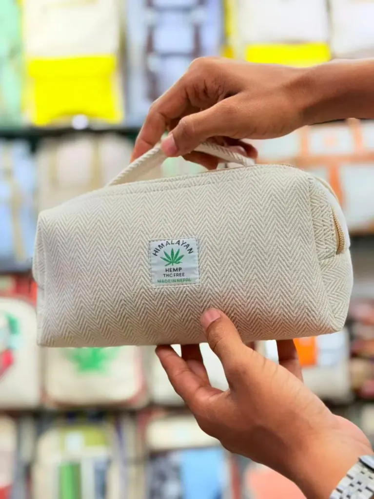 Himalayan Hemp Makeup Pouch – Natural – Features of Our Natural Hemp Makeup Pouch